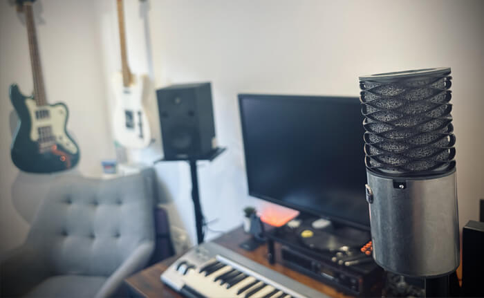 Desk with a mobile phone and a laptop